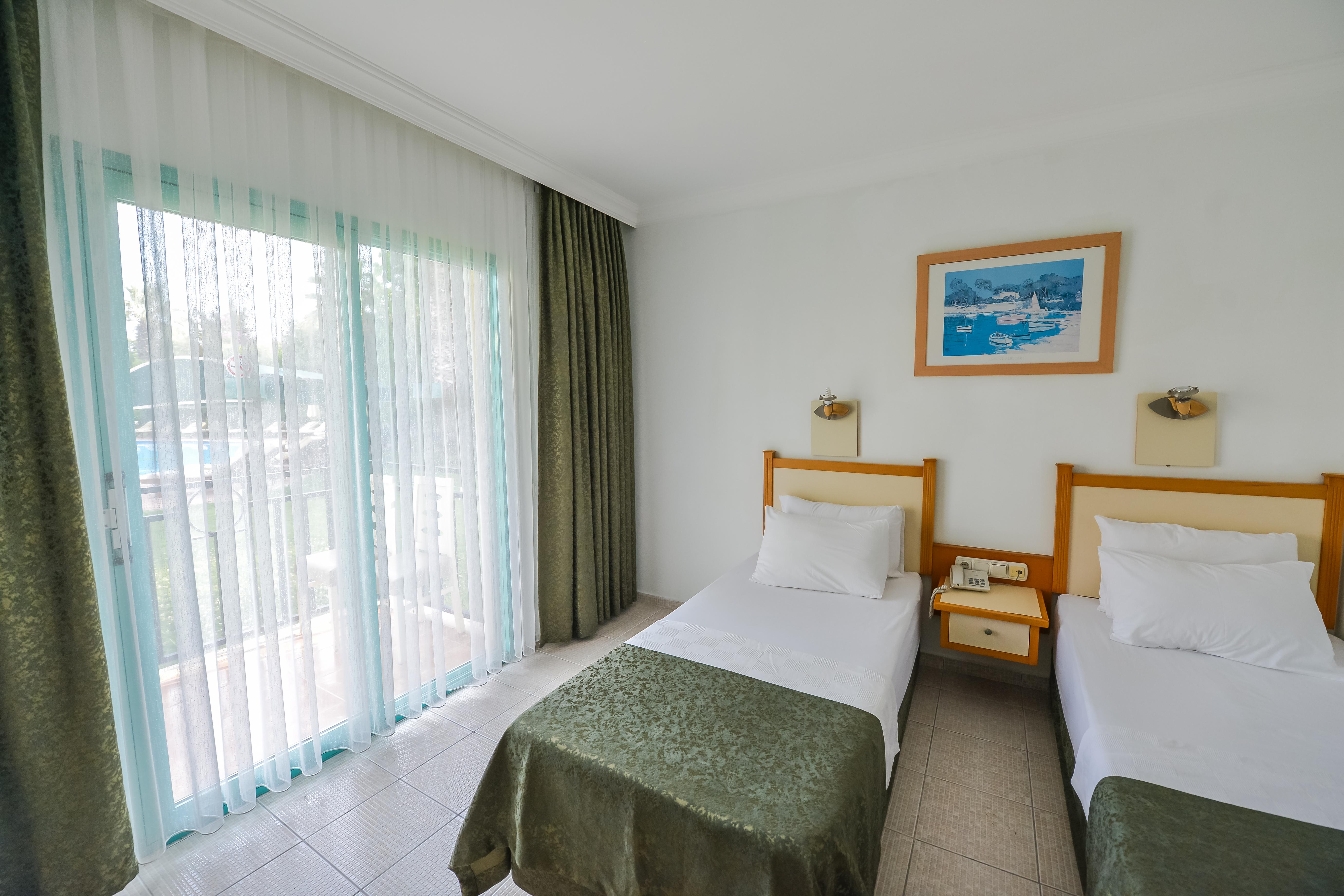 Rebin Hotel 3*
