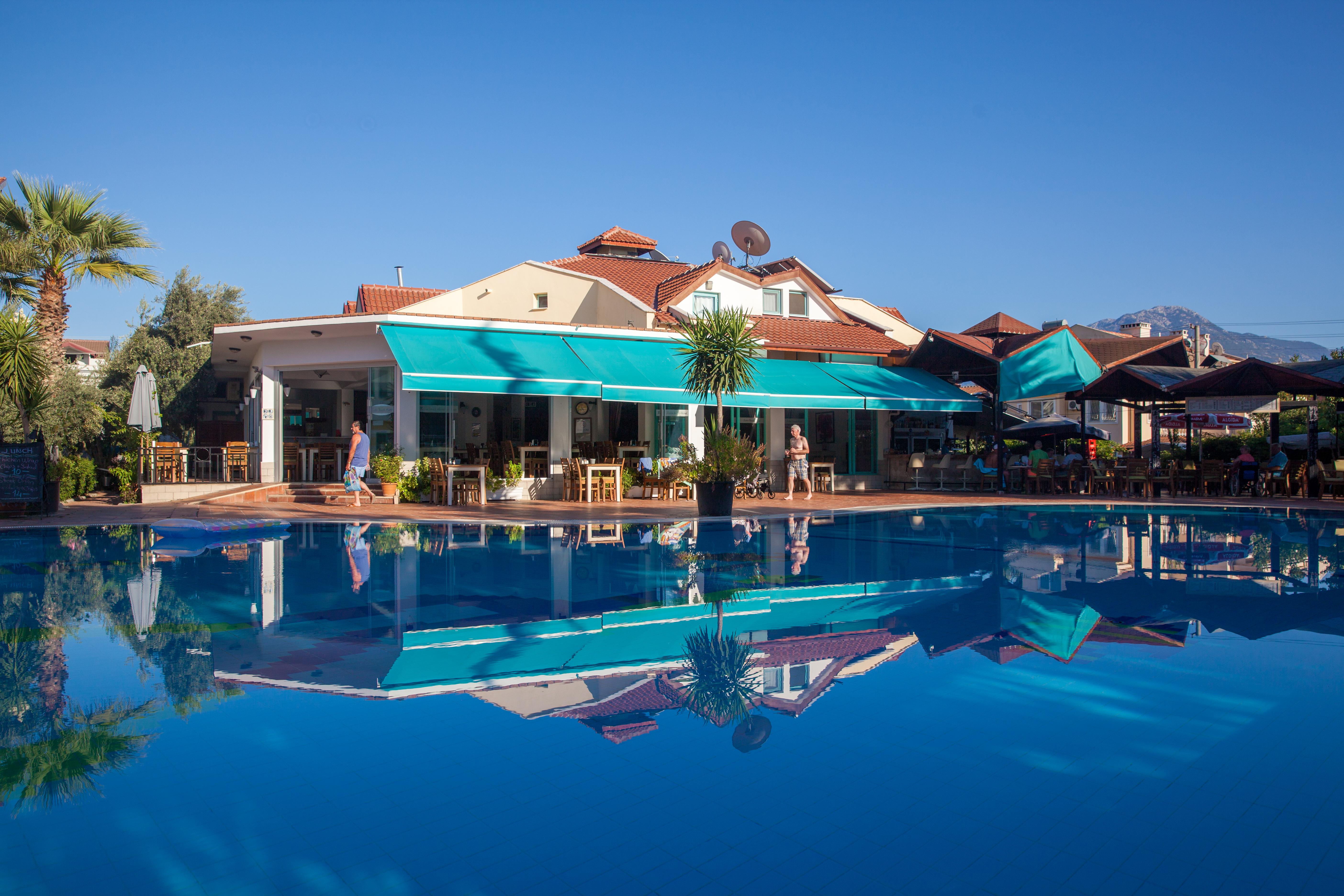 Rebin Hotel 3*